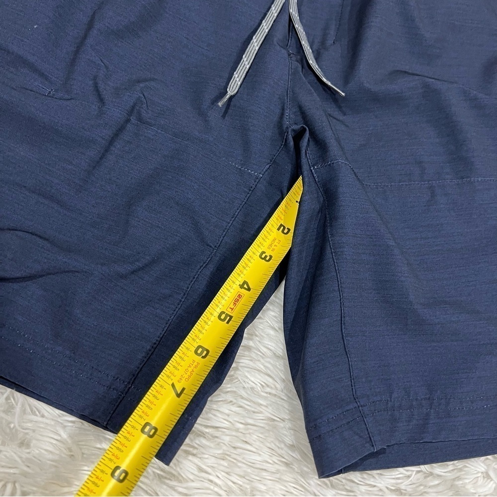 Columbia Omni shield Twisted Creek Mens Dark Blue shorts Large - Picture 11 of 15